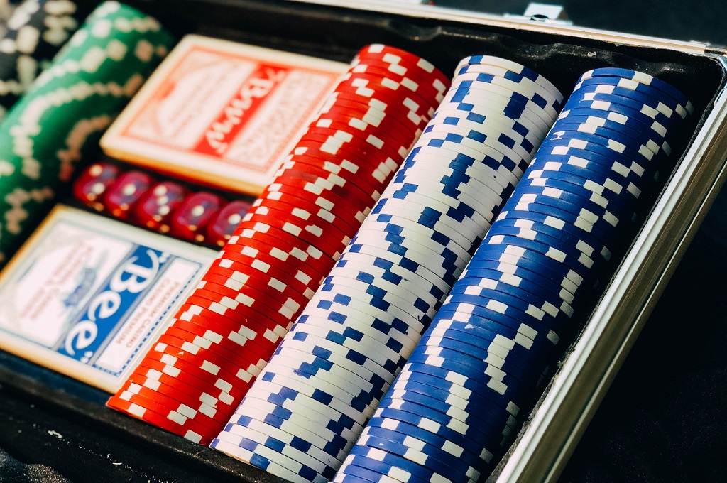 10 Practical Ways To Quickly Improve Your Poker Skills